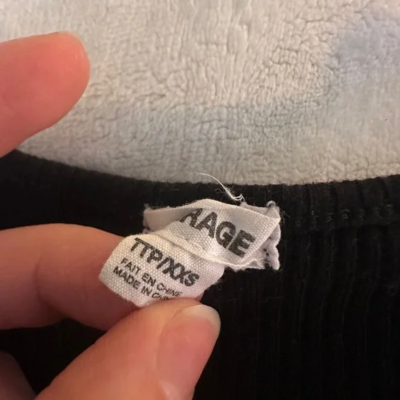 Black Cut-Out Ribbed Top - Picture 3 of 3